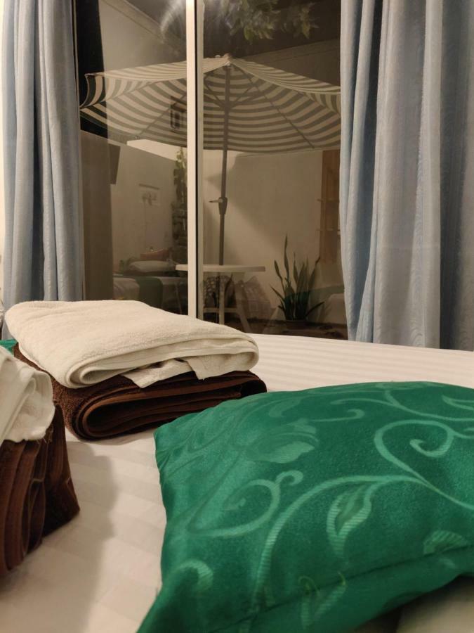 Palm Garden Hotel Thoddoo Bagian luar foto